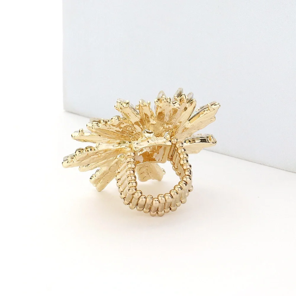 Gold Oval Glass Stone Flower Stretch Ring